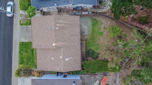 810 Saint Lawrence Drive, Pacifica, CA 94044