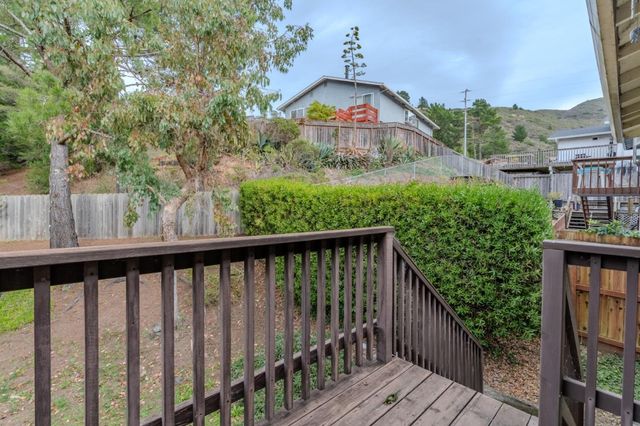 810 Saint Lawrence Drive, Pacifica, CA 94044