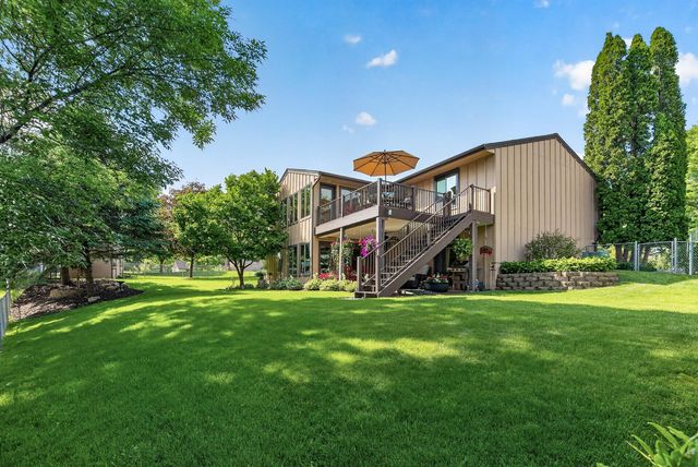 4500 Ranchview Lane N, Plymouth, MN 55446
