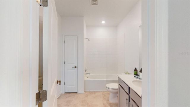 5678 KETTLEBELL ALLEY, Clermont, FL 34714