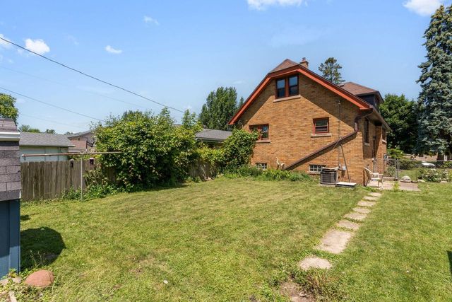 2719 E Holmes AVENUE, Cudahy, WI 53110