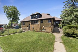 2719 E Holmes AVENUE, Cudahy, WI 53110