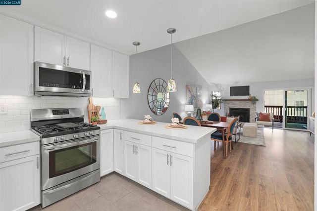 2 Donegal Way, Martinez, CA 94553