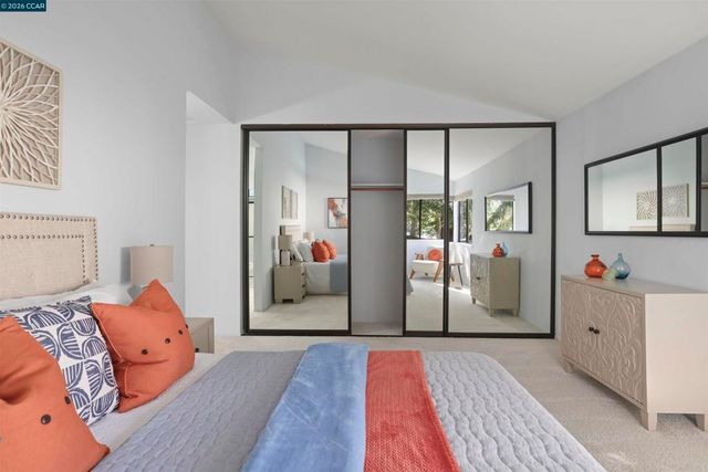 2 Donegal Way, Martinez, CA 94553