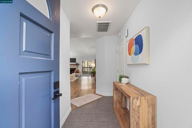 2 Donegal Way, Martinez, CA 94553