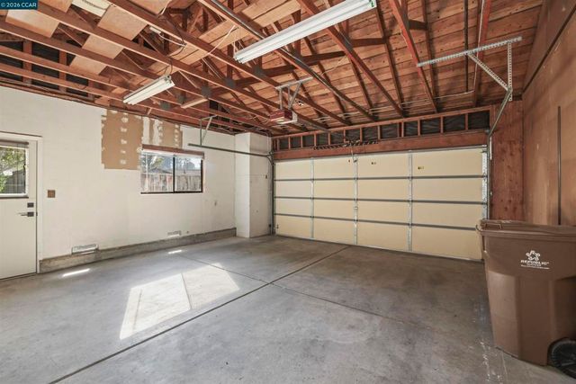 2 Donegal Way, Martinez, CA 94553