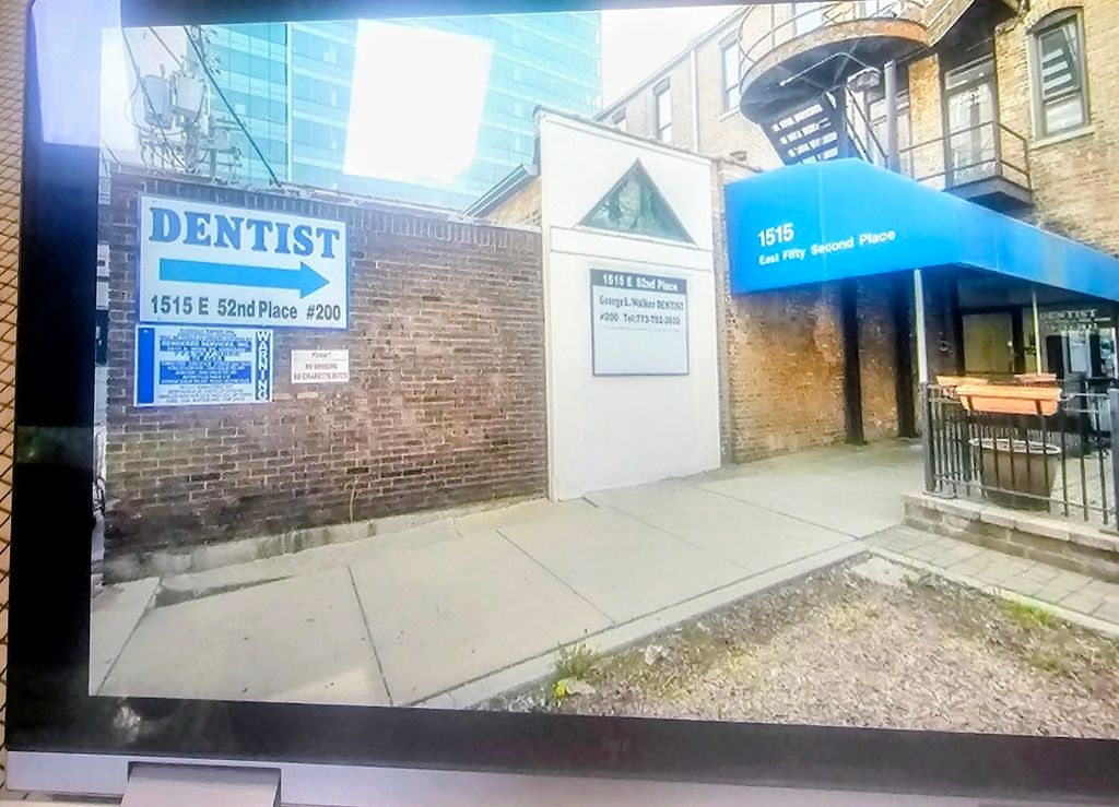 1515 E 52nd Place 206, Chicago, IL 60615