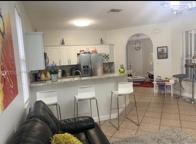 2240 NE 37th Ter, Homestead, FL 33033