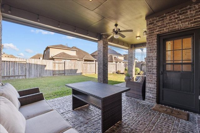 2443 Iniesta Lane, League City, TX 77573