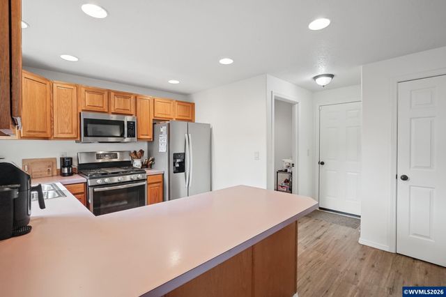 4656 Cherrybud Ct SE, Salem, OR 97317