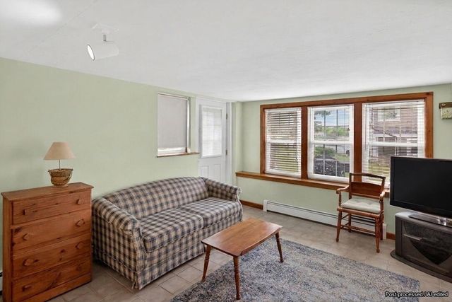 424 Grand Avenue, Falmouth, MA 02540