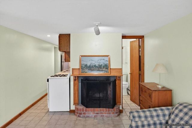 424 Grand Avenue, Falmouth, MA 02540