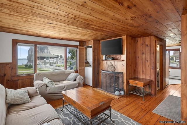 424 Grand Avenue, Falmouth, MA 02540