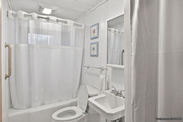 424 Grand Avenue, Falmouth, MA 02540