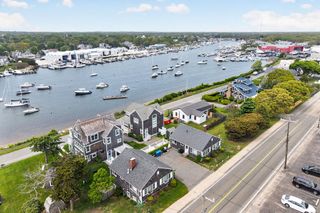 424 Grand Avenue, Falmouth, MA 02540