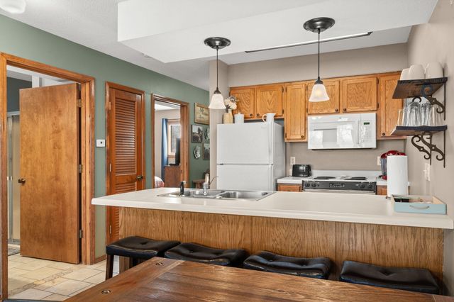 437 Notch Lane 8, Branson West, MO 65737