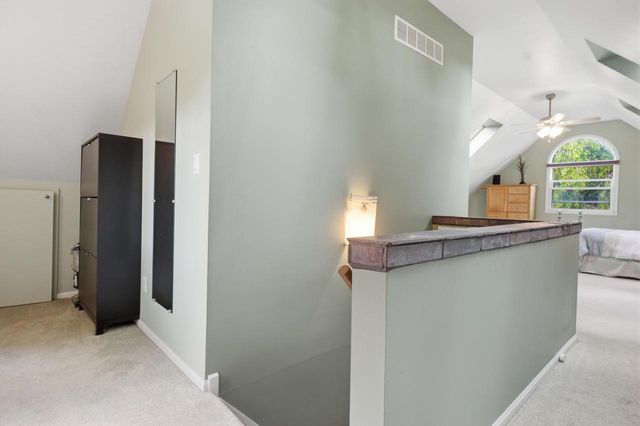 3929 S Lake DRIVE, Saint Francis, WI 53235
