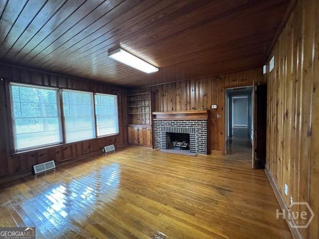 311 N McDonald Street, Ludowici, GA 31316