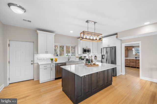 7312 FALMOUTH ST, Springfield, VA 22150