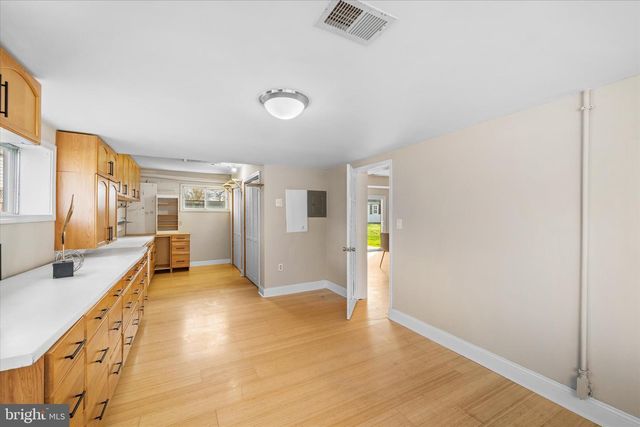 7312 FALMOUTH ST, Springfield, VA 22150