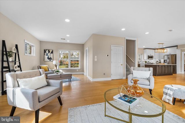 7312 FALMOUTH ST, Springfield, VA 22150