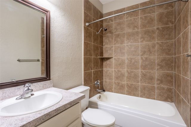 400 E Pearl, Granbury, TX 76048