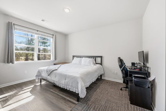 655 Gryffindor Dr., Longs, SC 29568