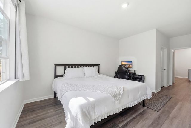 655 Gryffindor Dr., Longs, SC 29568