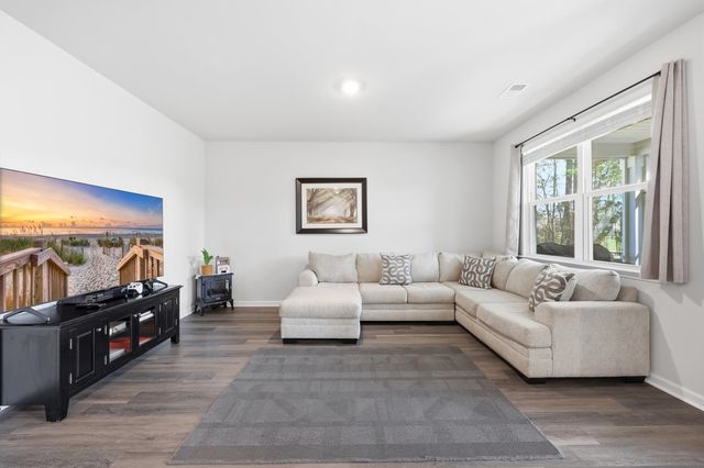 655 Gryffindor Dr., Longs, SC 29568