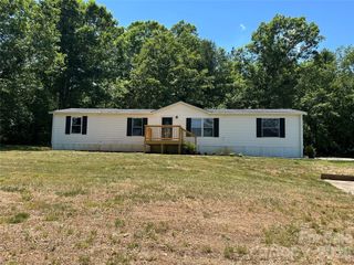 370 Walker Road, Nebo, NC 28761