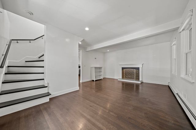 32 Maple Ave, Nahant, MA 01908