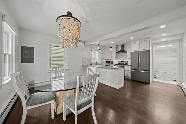 32 Maple Ave, Nahant, MA 01908