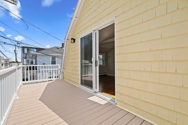 32 Maple Ave, Nahant, MA 01908