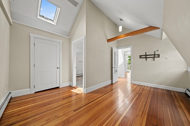 32 Maple Ave, Nahant, MA 01908