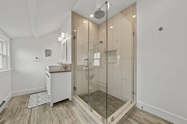 32 Maple Ave, Nahant, MA 01908