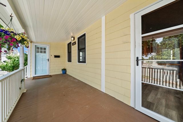 32 Maple Ave, Nahant, MA 01908