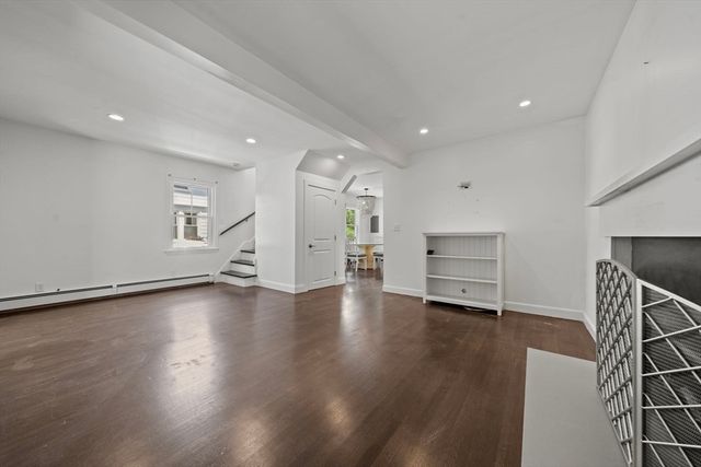 32 Maple Ave, Nahant, MA 01908