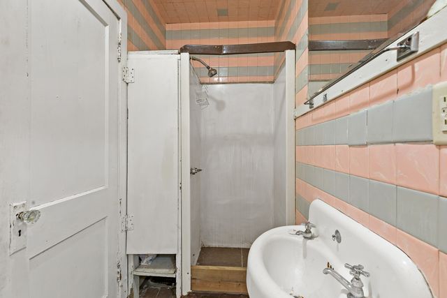 13827 S Wentworth Avenue, Riverdale, IL 60827