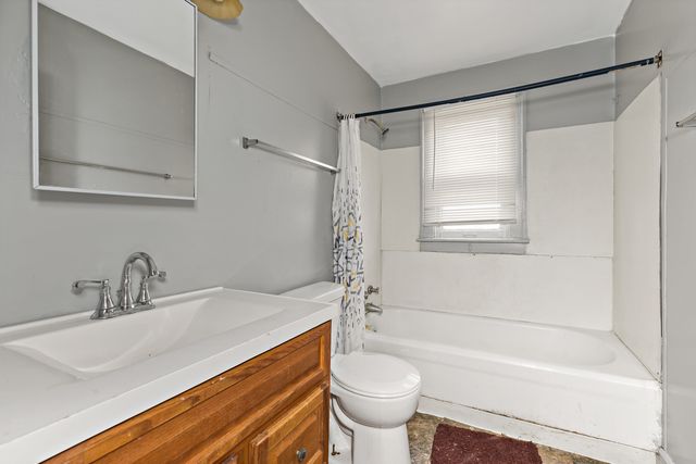 13827 S Wentworth Avenue, Riverdale, IL 60827