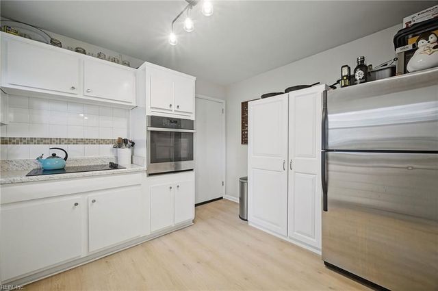 336 Barcelona LN, Virginia Beach, VA 23452