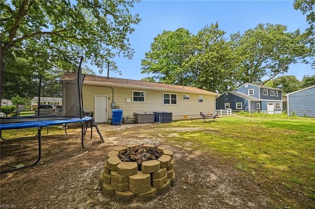 336 Barcelona LN, Virginia Beach, VA 23452