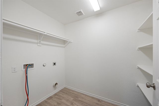 1605 Village Park Trail, Burleson, TX 76028