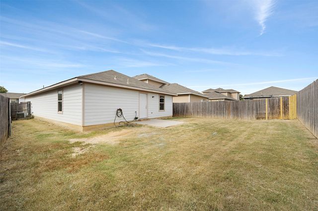1605 Village Park Trail, Burleson, TX 76028