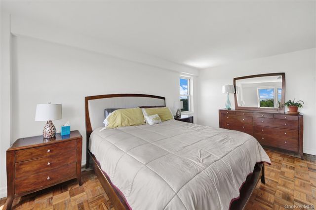1853 Central Park Ave 16 C, Yonkers, NY 10710