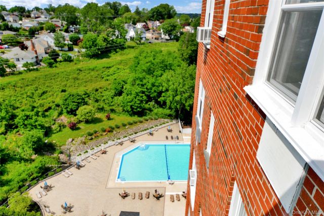 1853 Central Park Ave 16 C, Yonkers, NY 10710