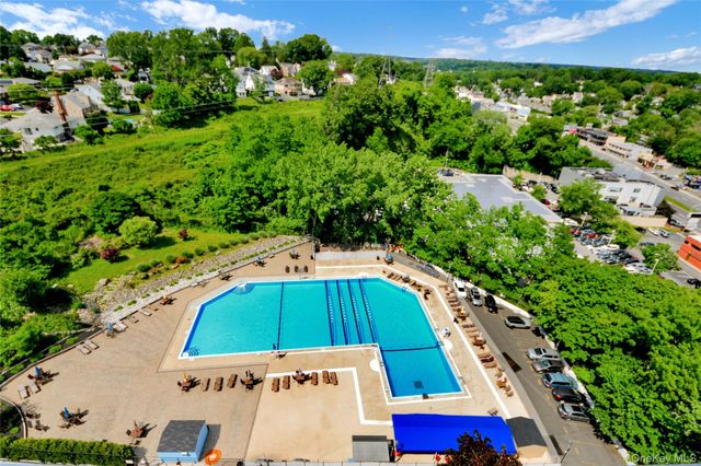 1853 Central Park Ave 16 C, Yonkers, NY 10710