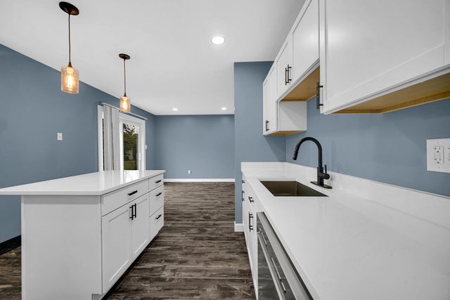 6833 Tyler Street, Merrillville, IN 46410