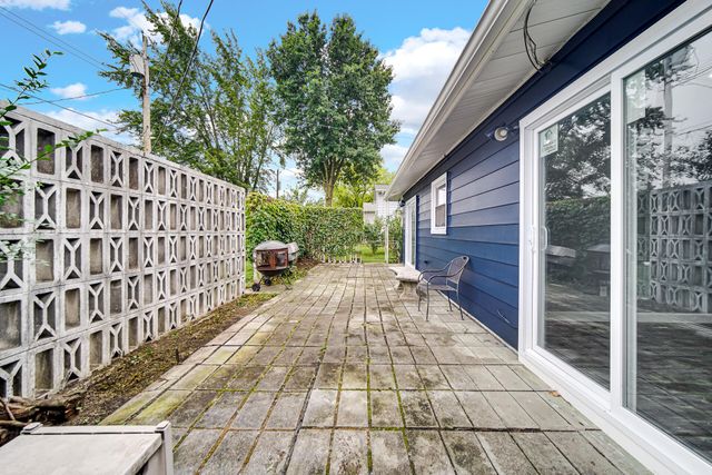 6833 Tyler Street, Merrillville, IN 46410