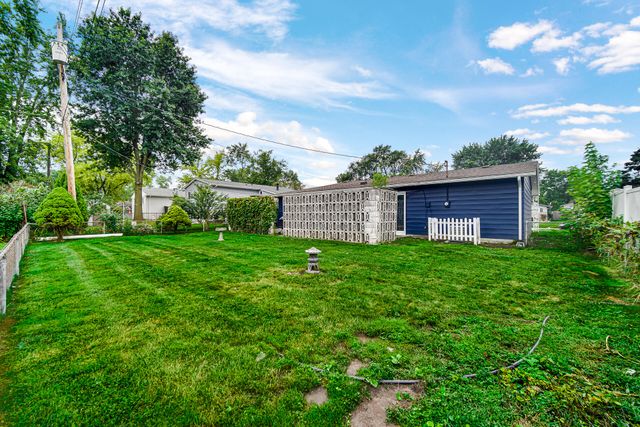 6833 Tyler Street, Merrillville, IN 46410
