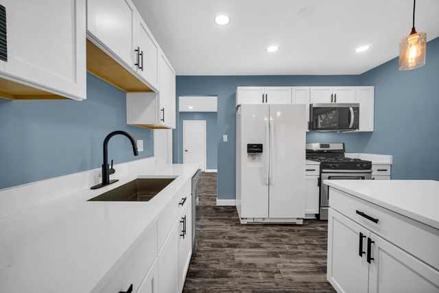6833 Tyler Street, Merrillville, IN 46410